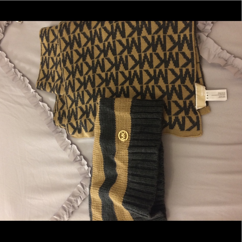 Michael Kors beanie & scarf